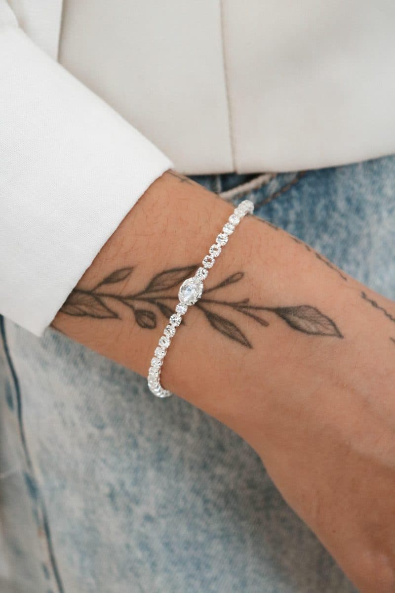Pulseira riviera com pedra oval cristal