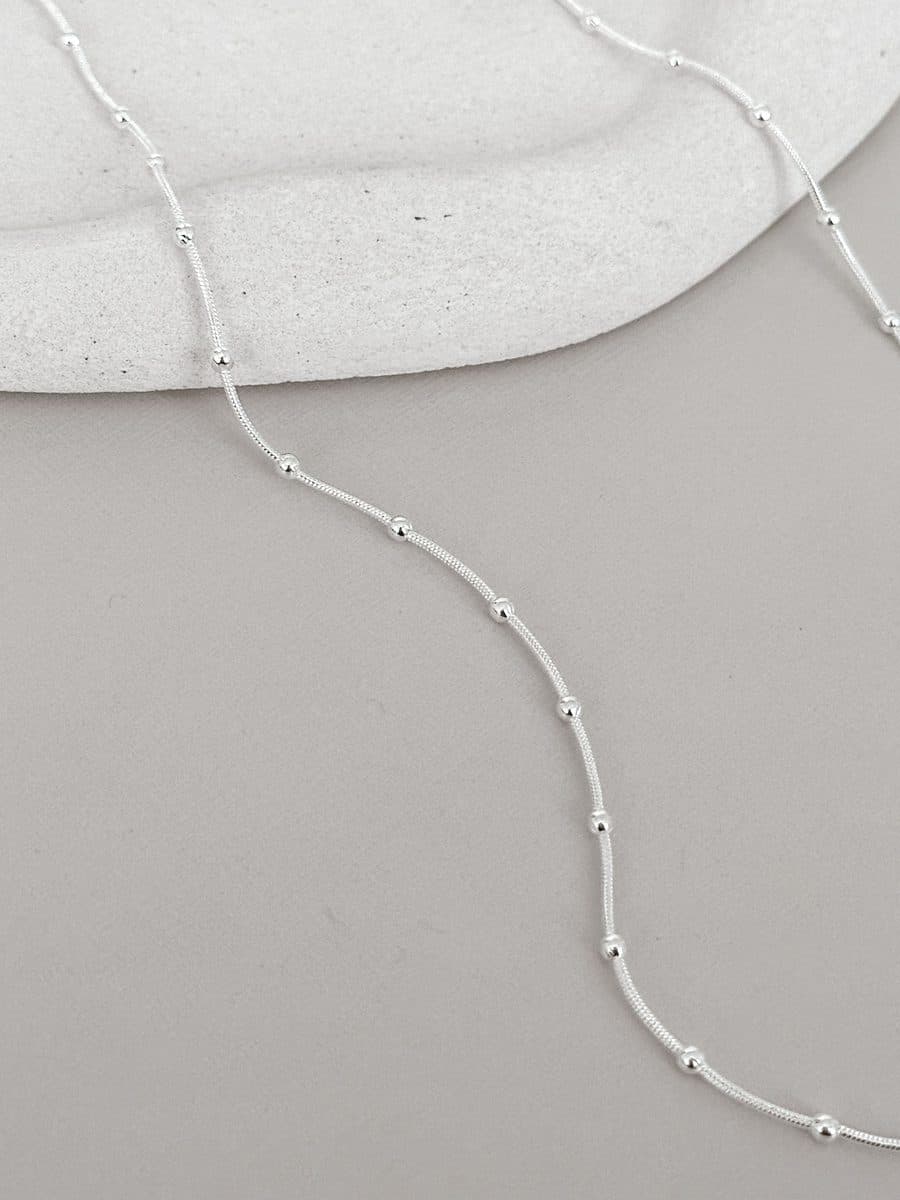 Choker rabo de rato com bolinhas