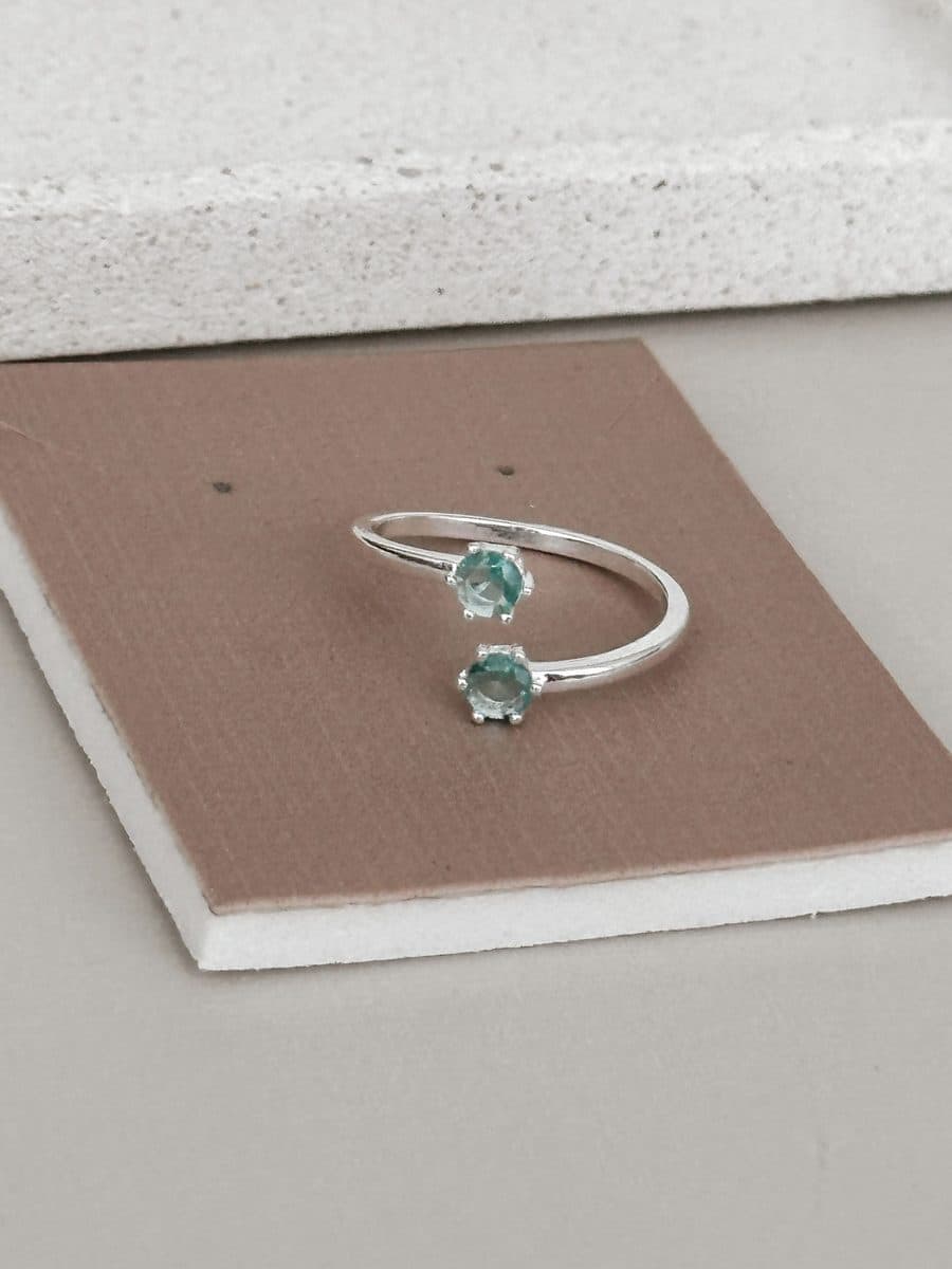 Anel ajustável pedras verde aqua
