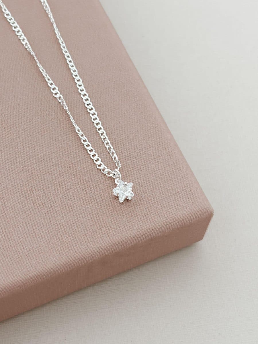 Colar grumet com estrelinha 35cm + extensor