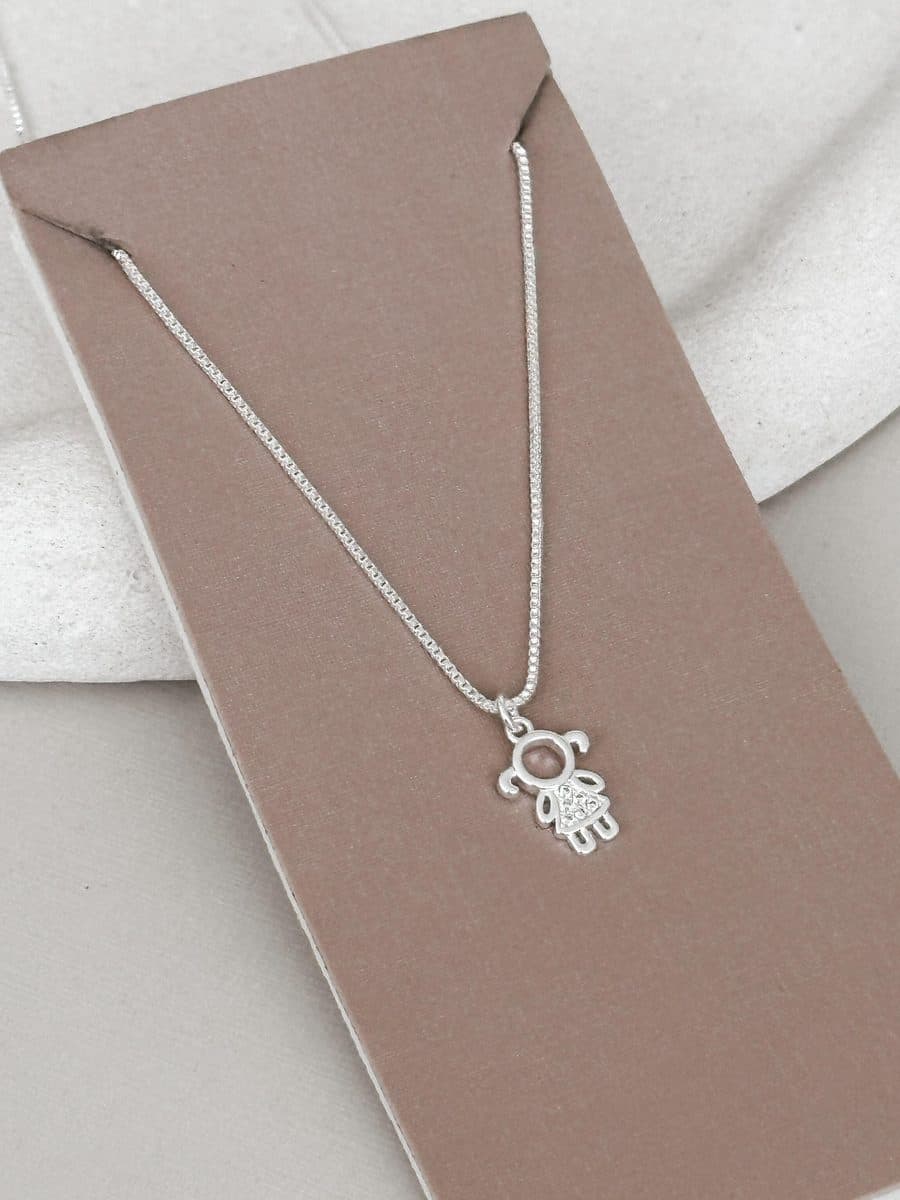 Colar menina delicado com zircônias