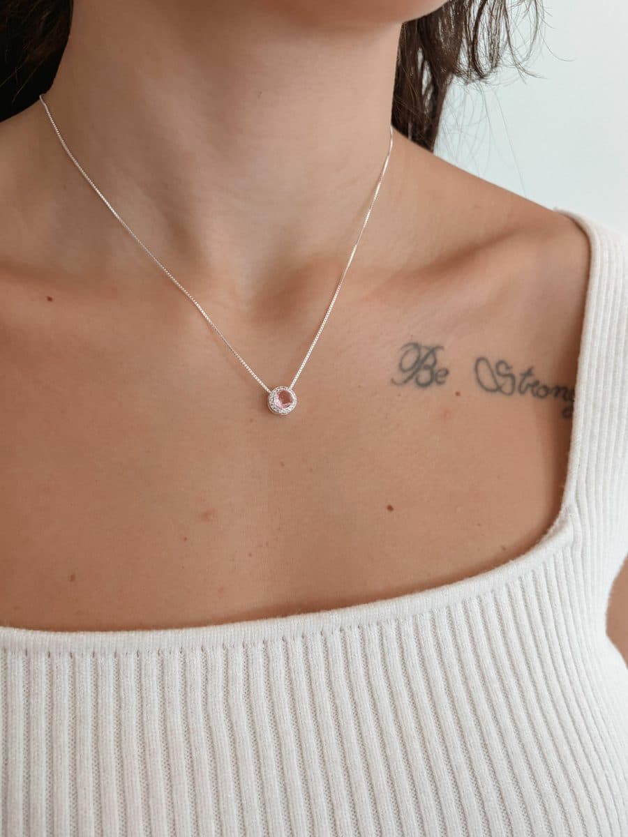 Colar circulo cravejado rosa