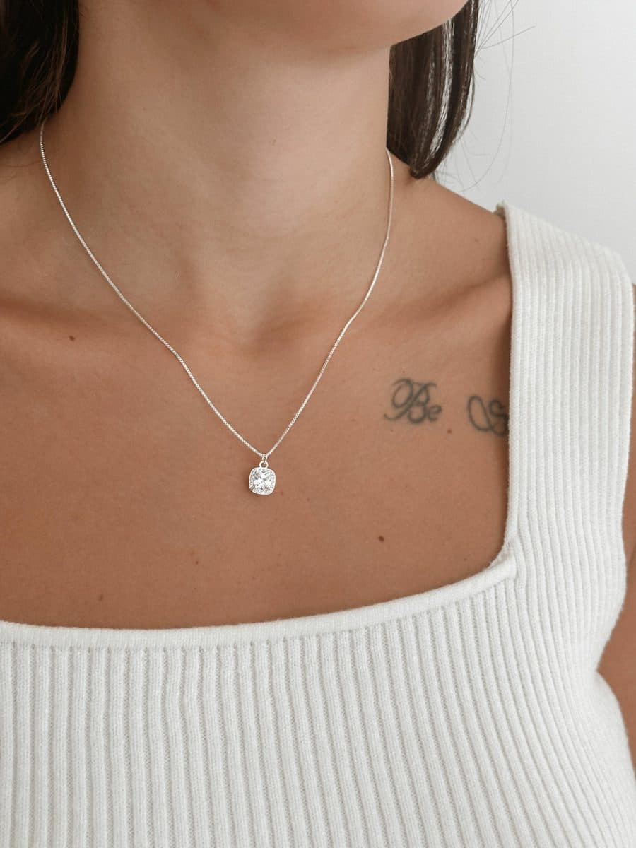 Colar quadrado cristal
