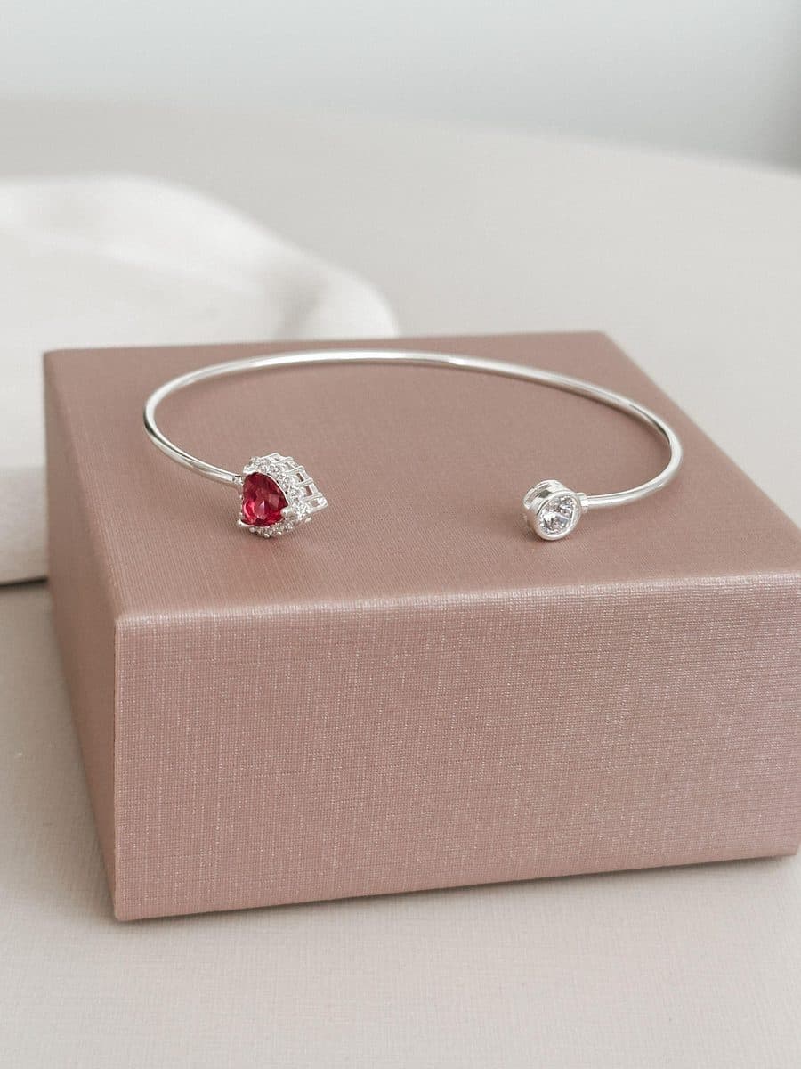 Bracelete coração rosa
