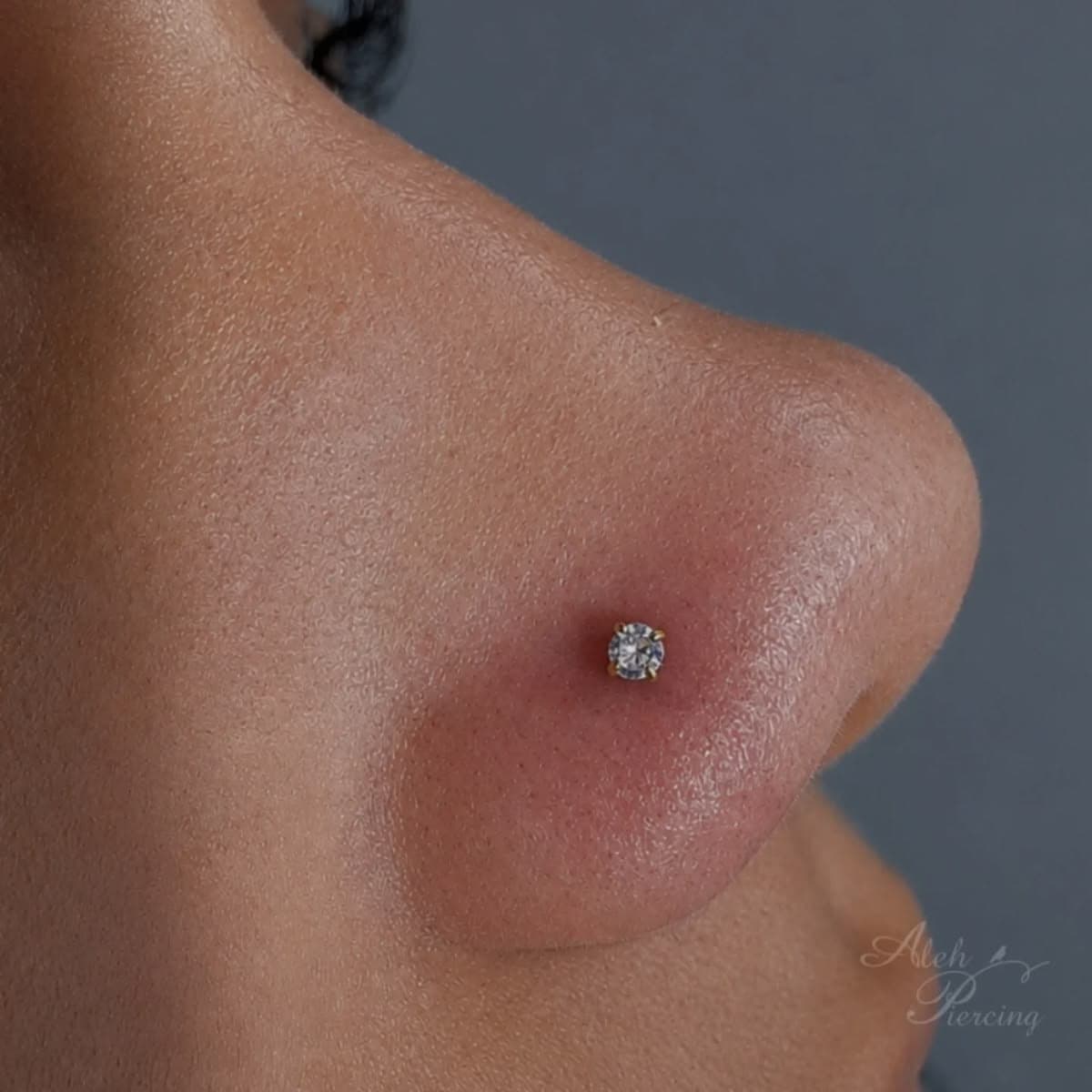 Piercing de nariz ponto de luz